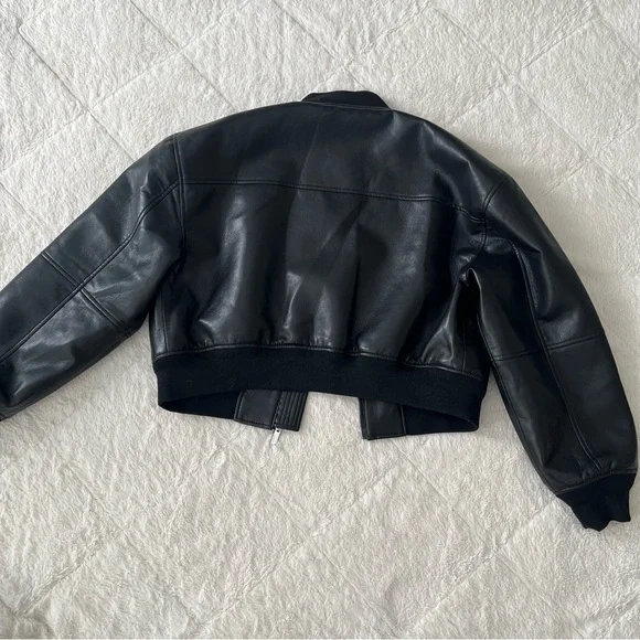 SOLD on lnsta: BADDEST.OUT.THERE2 - Picture 14 of 15